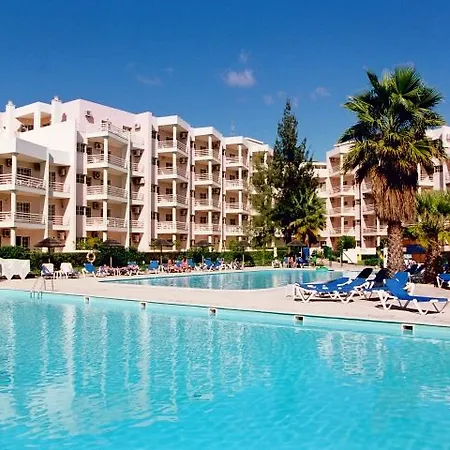 Coral Do Vau מלון דירות 4*