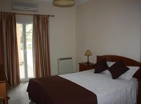 Coral Do Vau Aparthotel 4*