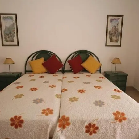 Coral Do Vau מלון דירות 4*