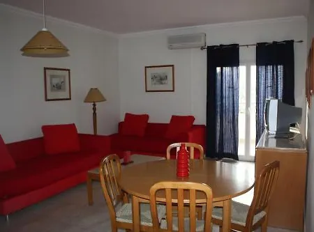 Ξενοδοχείο με διαμερίσματα Coral Do Vau