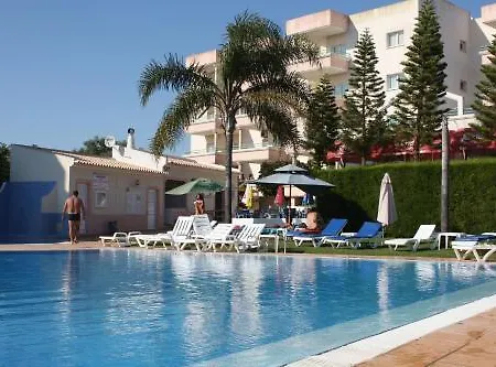 Coral Do Vau מלון דירות 4*